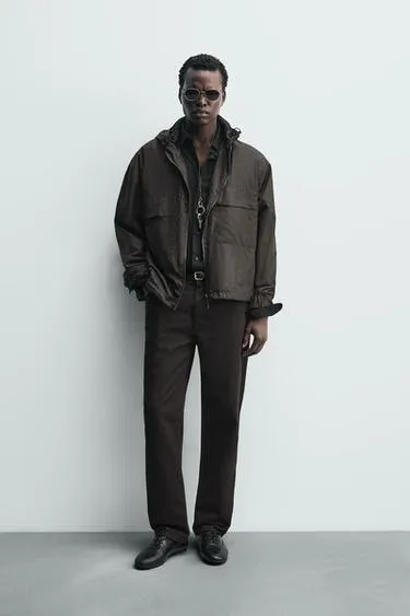 Куртка из высокотехнологичной ткани с капюшоном