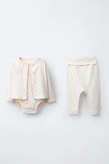 Комплект из кардигана, боди и легинсов с принтом «сердца»