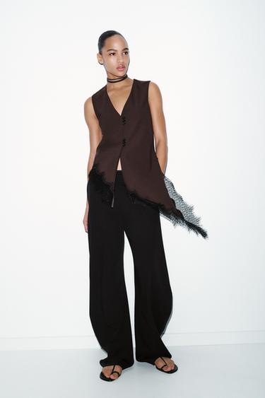 Топ асимметричного кроя с кружевом- Заказать в России