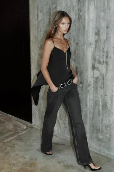 Атласный топ в бельевом стиле асимметричного кроя- Заказать в России