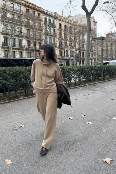 Толстовка из интерлока с эффектом потертости