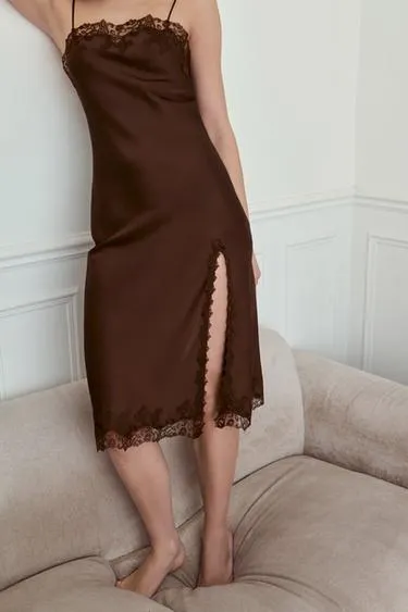 Атласное платье миди с кружевом- Заказать в России