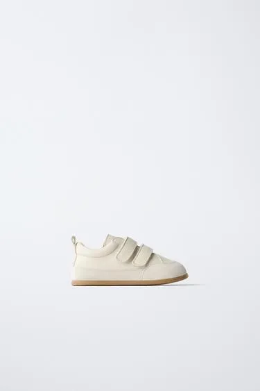 Кроссовки песочно-коричневые