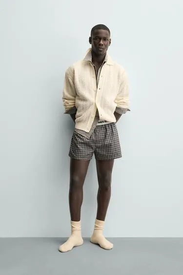 Кардиган с рельефными косами