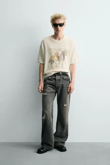 Трикотажная футболка с контрастным принтом- Заказать в России