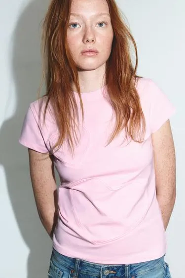 Футболка с рельефными сердечками- Заказать в России