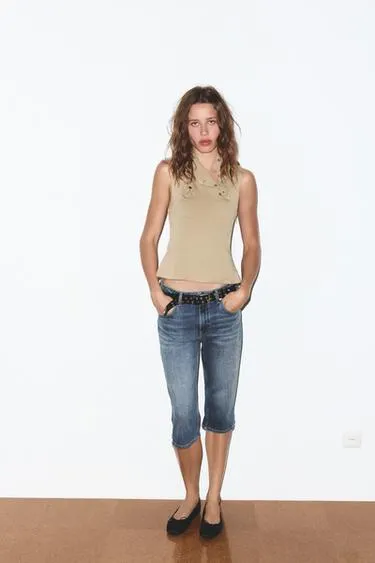 Эластичный топ с пуговицами- Заказать в России