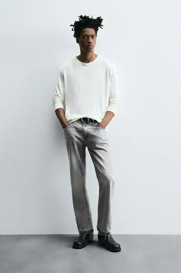 Джинсы FLARE FIT с разрезами- Заказать в России