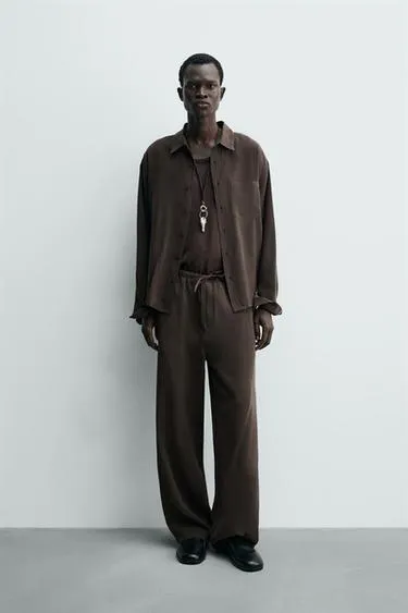 Плавные брюки свободного кроя