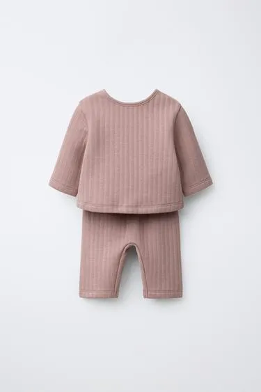 Комплект из куртки, футболки 2 в 1 и брюк