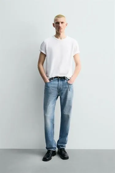 Футболка классического кроя