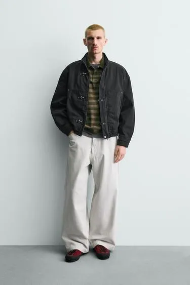 Укороченная куртка с застежками-тоггл- Заказать в России