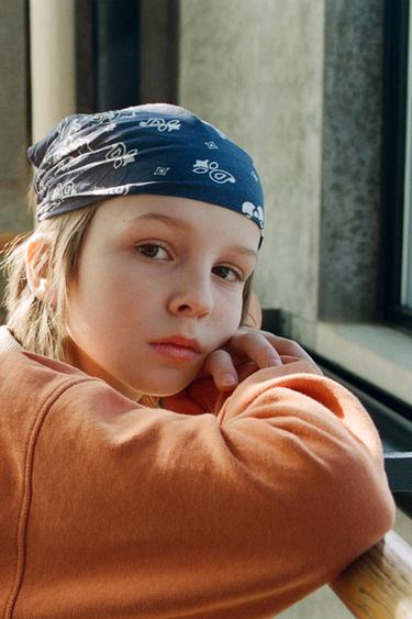 Zara Толстовка с контрастным воротником и декоративными швами