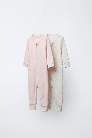 Набор из двух утепленных комбинезонов с цветочным принтом- Заказать в России