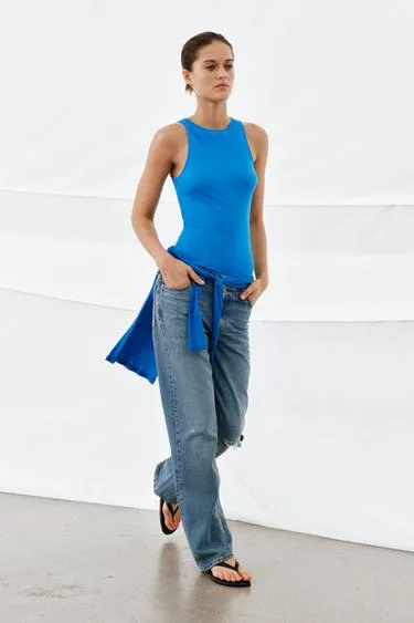 Джинсы с буткат кроем в коллекции zara woman