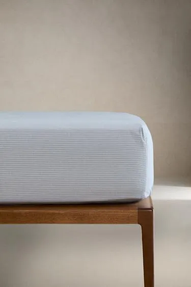 Детский приталенный хлопковый простынный комплект в полоску- Заказать в России