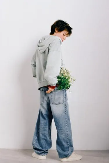 Джинсы BARREL с разрезами- Заказать в России