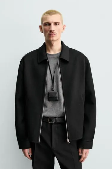 Кожаный чехол для наушников с подвеской