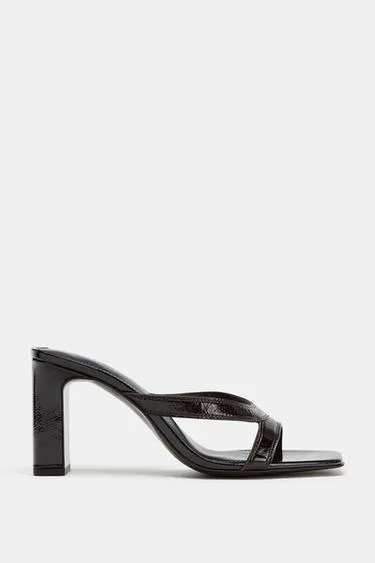 Босоножки на каблуке с ремешками из кожи- Заказать в России