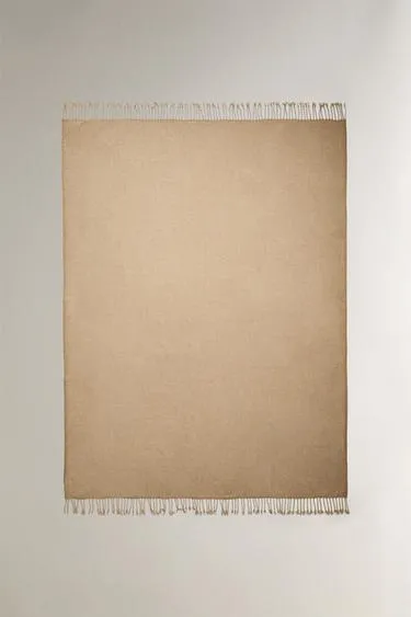 Плед из шениля с бахромой