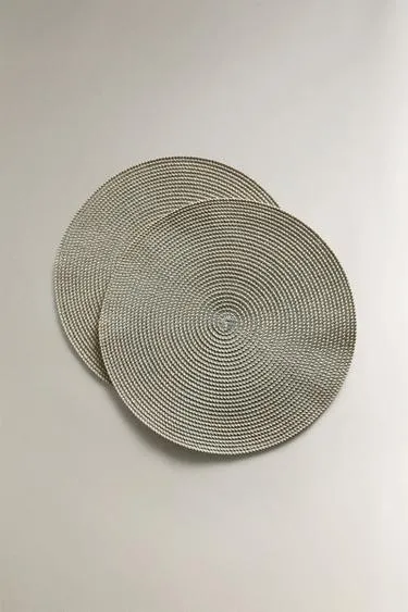 Бумажное покрывало (набор из 2 шт.)- Заказать в России