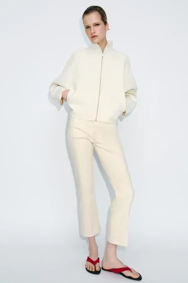 Джинсы BOOTCUT из коллекции ZW со средней посадкой- Заказать в России