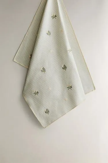Вышитый хлопковый кухонный полотенце- Заказать в России