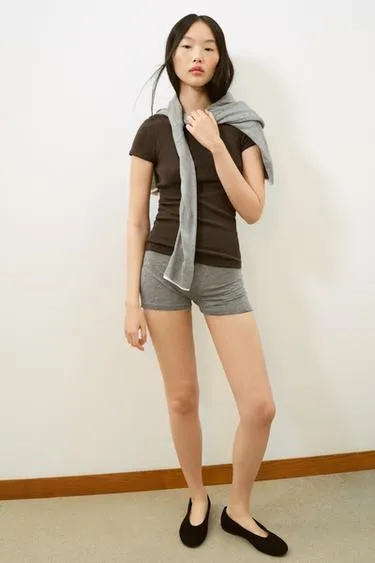 Футболка в рубчик