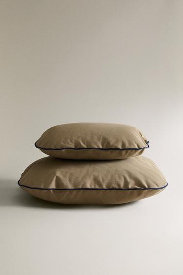 Zara Овальная подушка для домашних животных