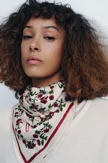 Zara Шарф из 100% вискозы с цветочным принтом