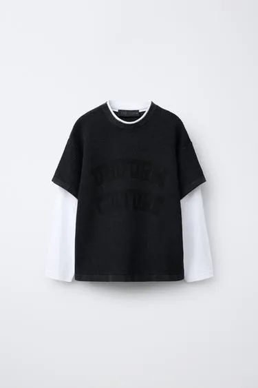 Футболка с двойными рукавами и надписью