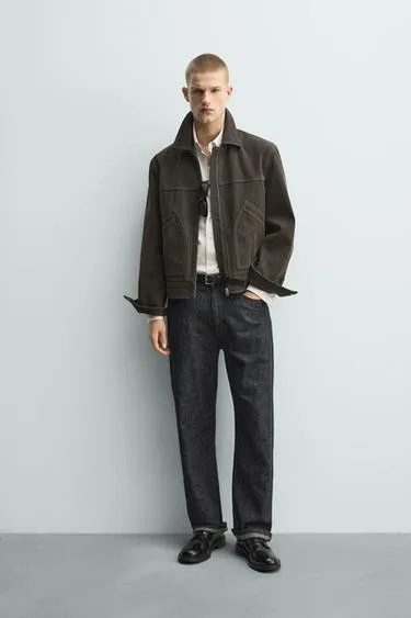 Куртка с эффектом потертости и контрастной отстрочкой- Заказать в России