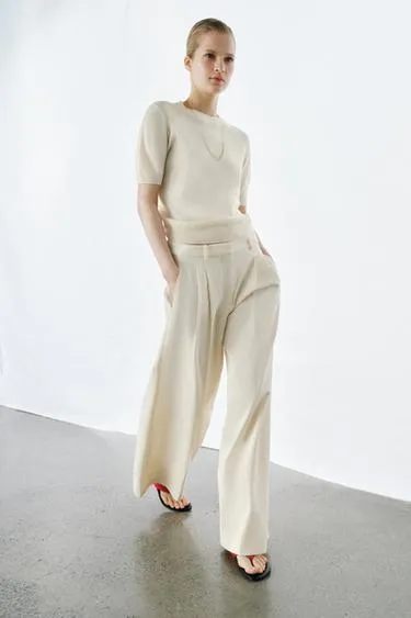 Свитер из 100% шерсти с короткими рукавами