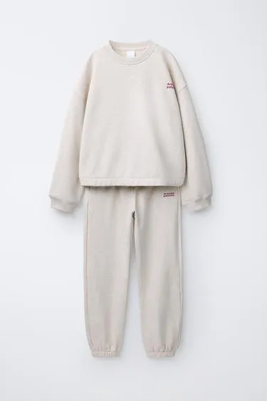 Комплект из толстовки и брюк из футера с надписью