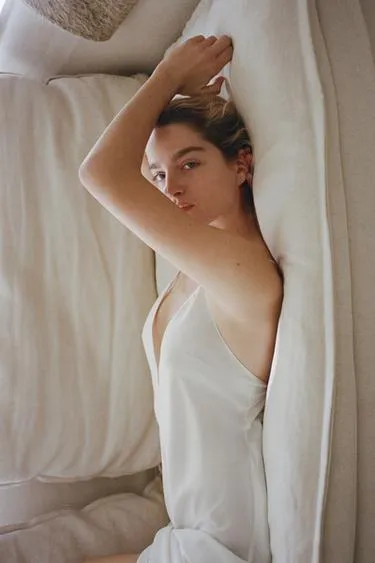 Платье-комбинация с многофункциональными бретелями