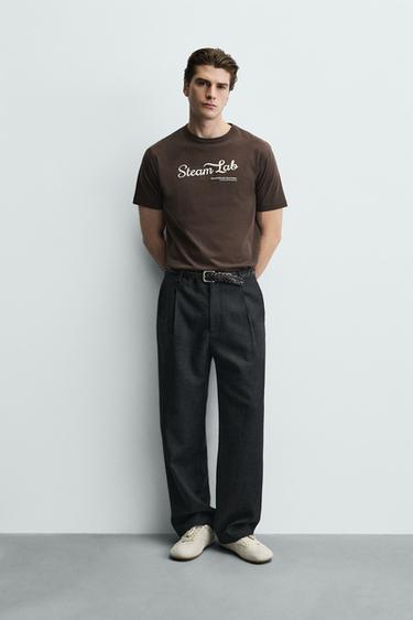 Футболка с вышитым лозунгом