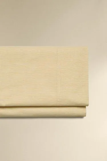 Полосатый простыней