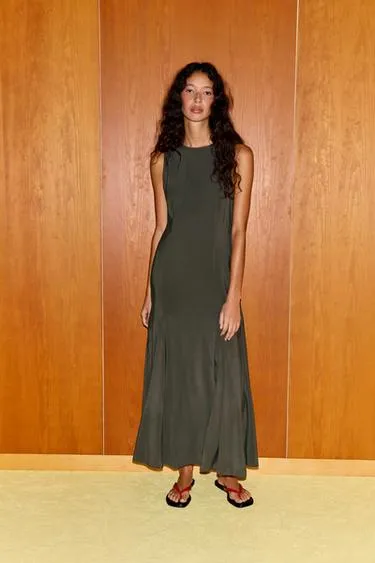 Свободное платье миди- Заказать в России