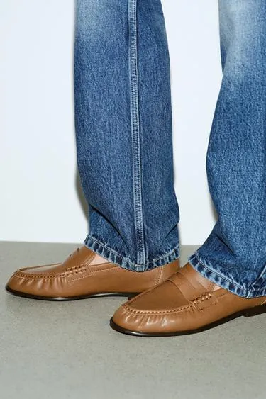 Мягкие лоферы со сборками