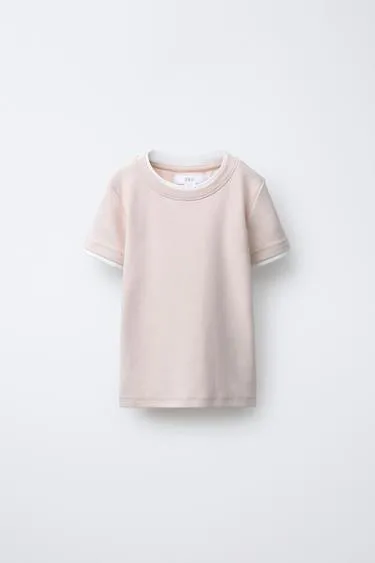 Футболка с двойным воротником и модалом