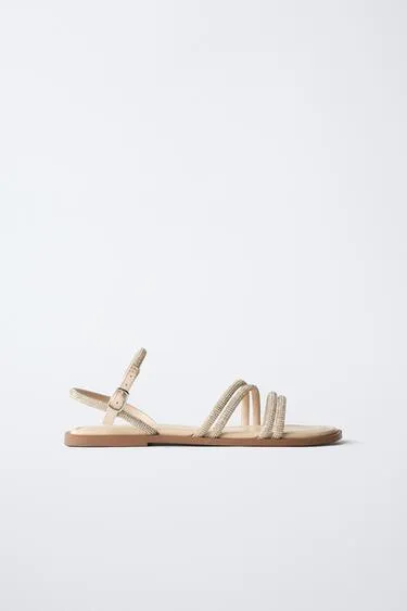 Сандалии со стразами