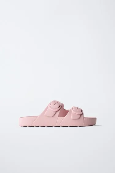 Резиновые сандалии с пряжками