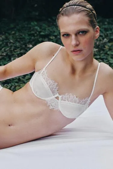 Шелковый бралетт на косточках с кружевом- Заказать в России