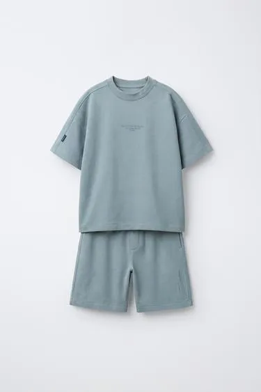 Комплект из футболки и шортов из ткани интерлок- Заказать в России