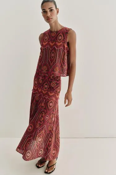 Юбка миди с перфорацией