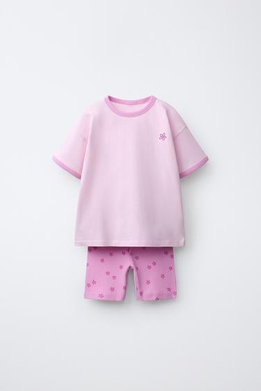 Zara Комплект из футболки и велосипедок с цветочным принтом