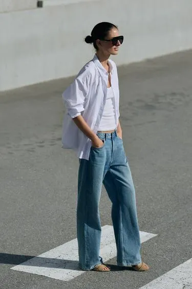 Кожаные босоножки на каблуке