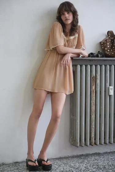 Комбинированное кружевное платье- Заказать в России