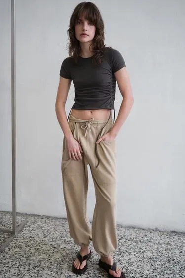 Футболка с регулируемыми сборками