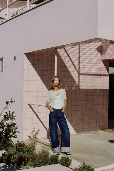 Кардиган с бантом и кружевом